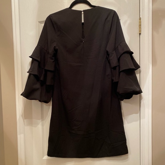 Gilli black dress. - Picture 3 of 5